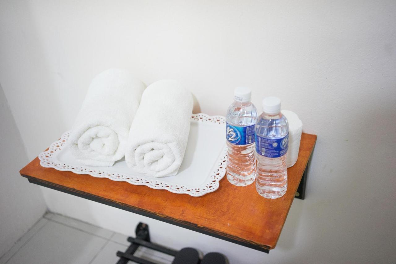 ออซซี ลอดจ์ Hotel เซมปอร์นา ภายนอก รูปภาพ